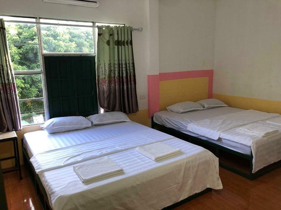 Army Barracks Guesthouse Vang Vieng Esterno foto