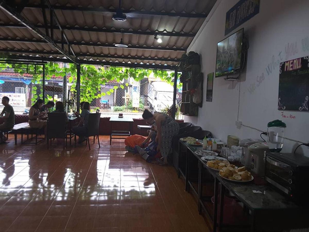 Army Barracks Guesthouse Vang Vieng Esterno foto